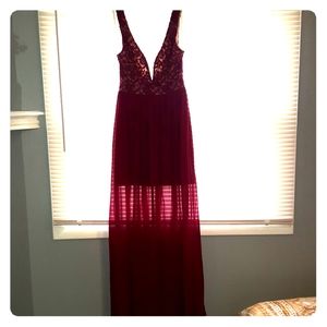 Lulus maroon lace dress
